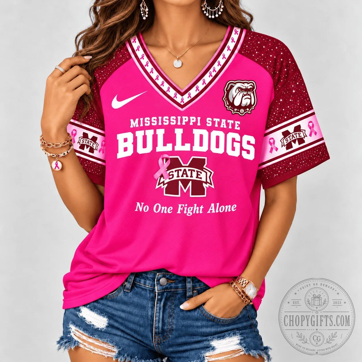 Mississippi State Bulldogs No One Fights Alone Breast Cancer Awareness T-Shirt